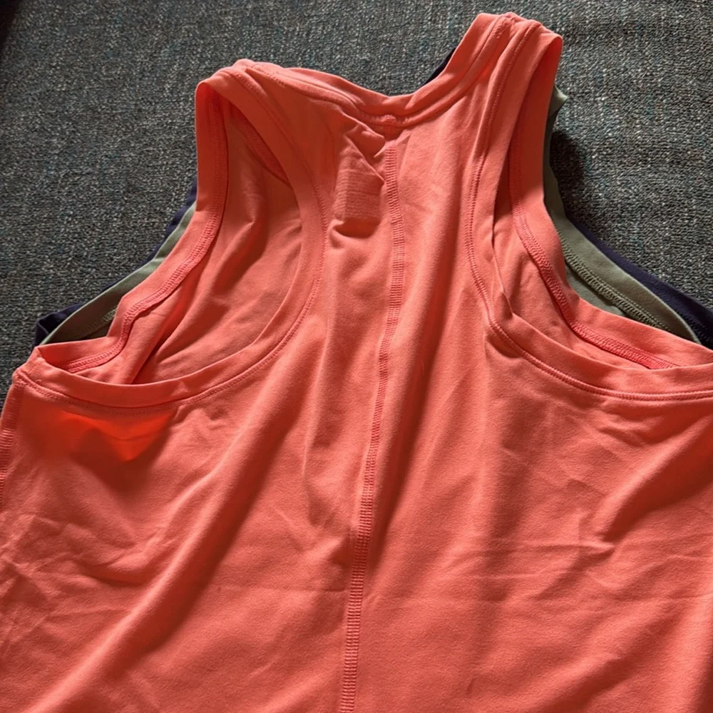 EUC Medium Set of 3 Target All in Motion Women's tanks - Picture 7 of 10